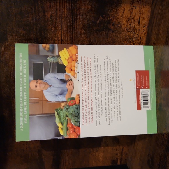 Foreword by BEYONCE! 22-Day Revolution, by Marco Borges (Paperback) - Picture 3 of 6